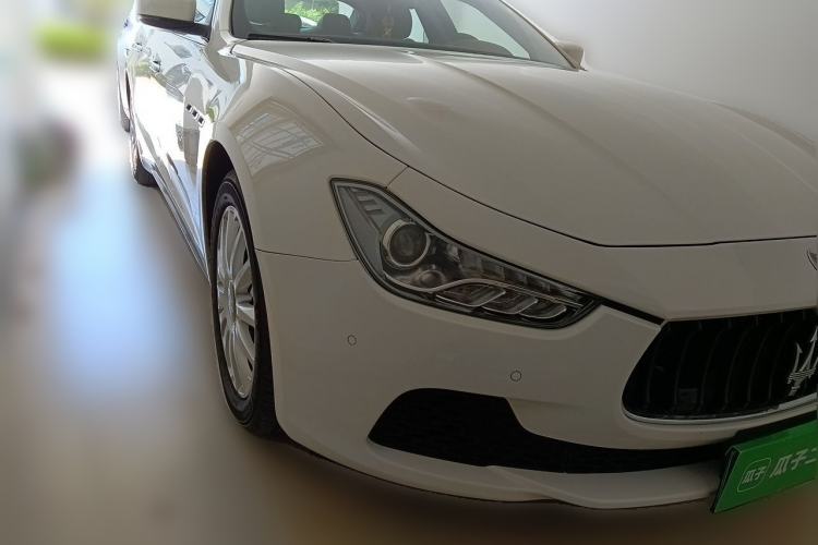 Used Maserati Ghibli 2014 3.0T Standard Edition Front Right 45 Deg