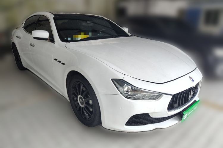 Used Maserati Ghibli 2014 3.0T S Front Right 45 Deg