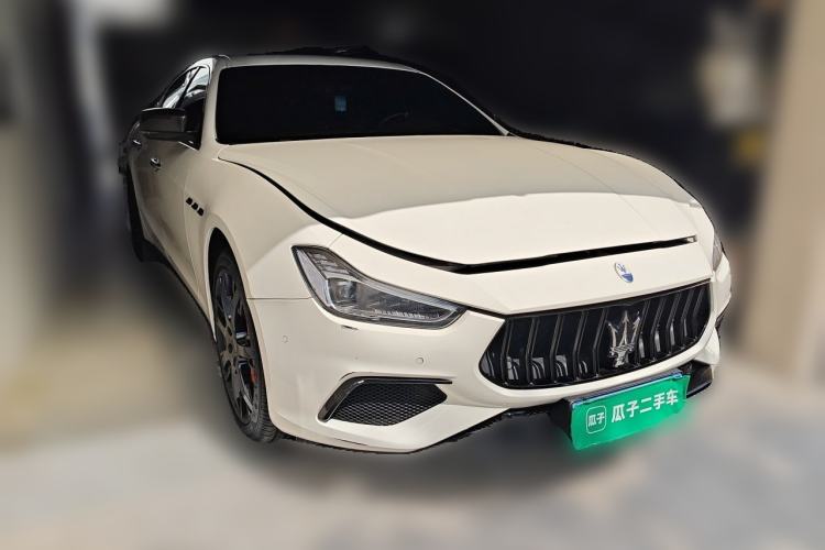 Used Maserati Ghibli 2014 3.0T Standard Edition Front Right 45 Deg