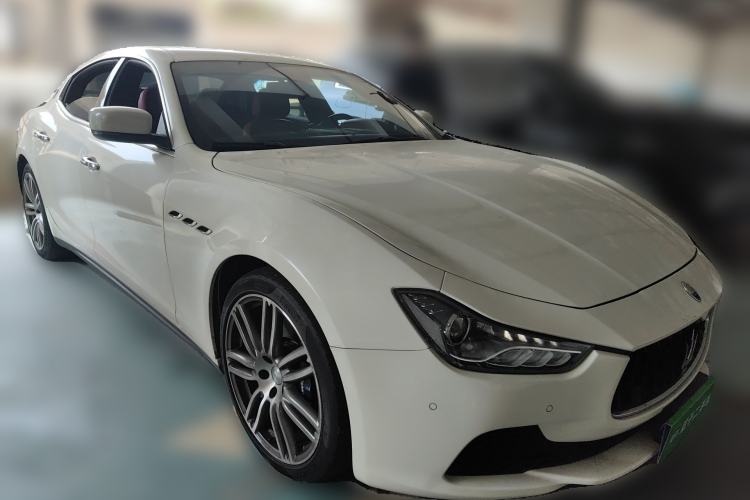 Used Maserati Ghibli 2014 3.0T Standard Edition Front Right 45 Deg