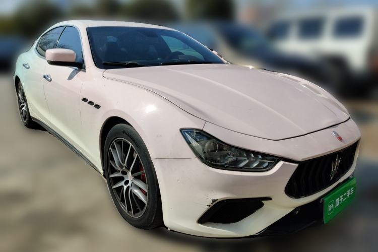 Used Maserati Ghibli 2014 3.0T Standard Edition Front Right 45 Deg