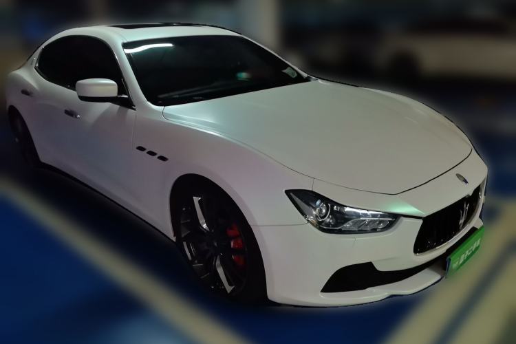 Used Maserati Ghibli 2014 3.0T S Q4 Front Right 45 Deg