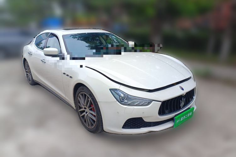 Used Maserati Ghibli 2014 3.0T S Front Right 45 Deg