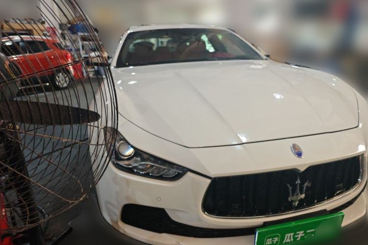 Used Maserati Ghibli 2014 3.0T Standard Edition Front Right 45 Deg