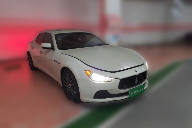 Used Maserati Ghibli 2014 3.0T Standard Edition Front Right 45 Deg
