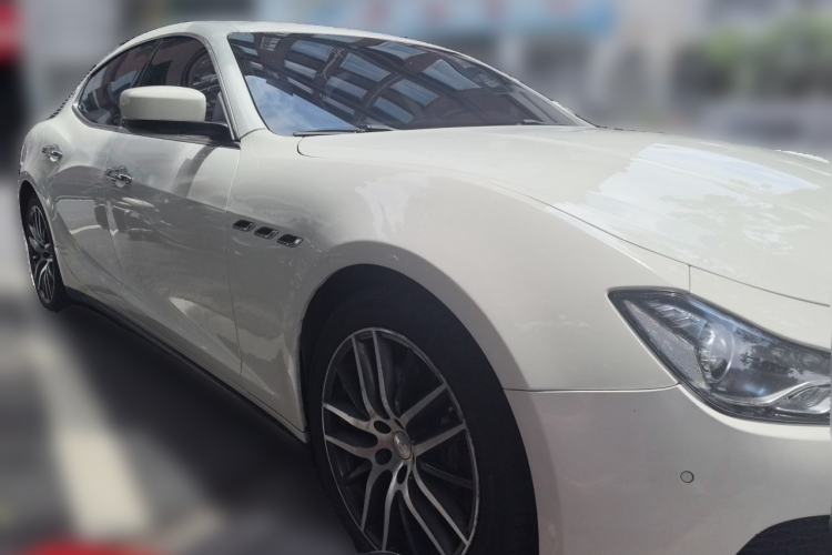 Used Maserati Ghibli 2014 3.0T Standard Edition Front Right 45 Deg