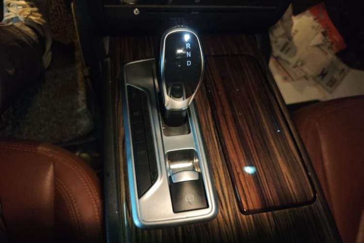 Used Maserati Ghibli 2014 3.0T S Q4 Gear Lever