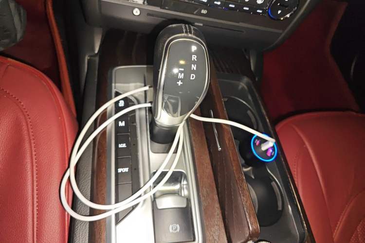 Used Maserati Ghibli 2014 3.0T Standard Edition Gear Lever
