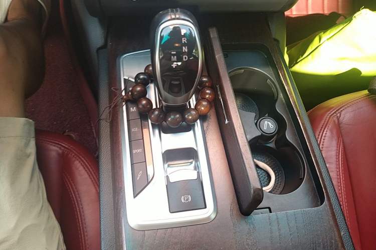 Used Maserati Ghibli 2014 3.0T Standard Edition Gear Lever