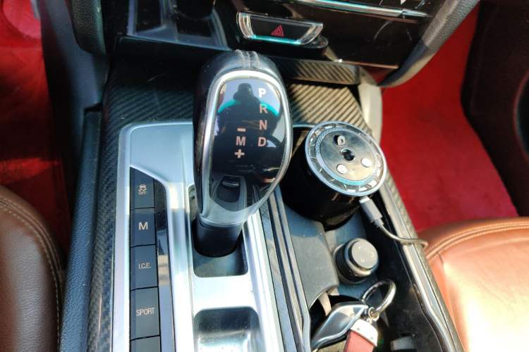 Used Maserati Ghibli 2014 3.0T Standard Edition Gear Lever