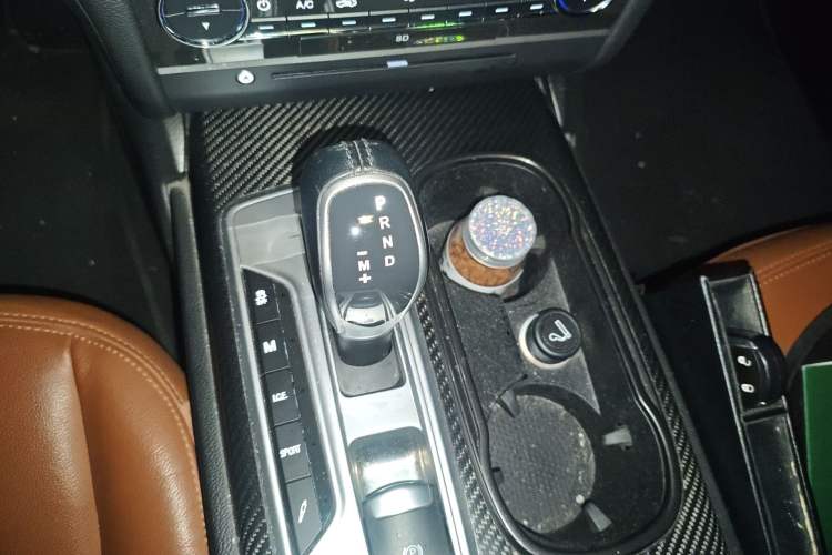 Used Maserati Ghibli 2014 3.0T Standard Edition Gear Lever