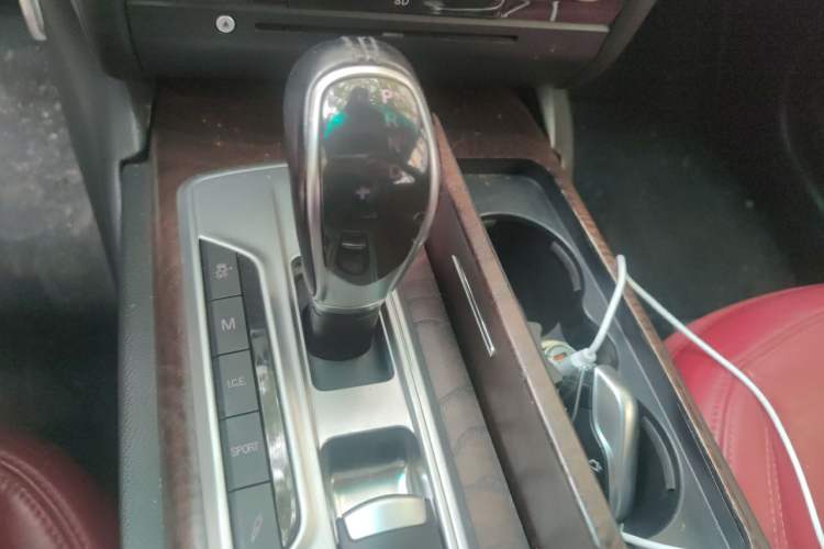 Used Maserati Ghibli 2014 3.0T Standard Edition Gear Lever