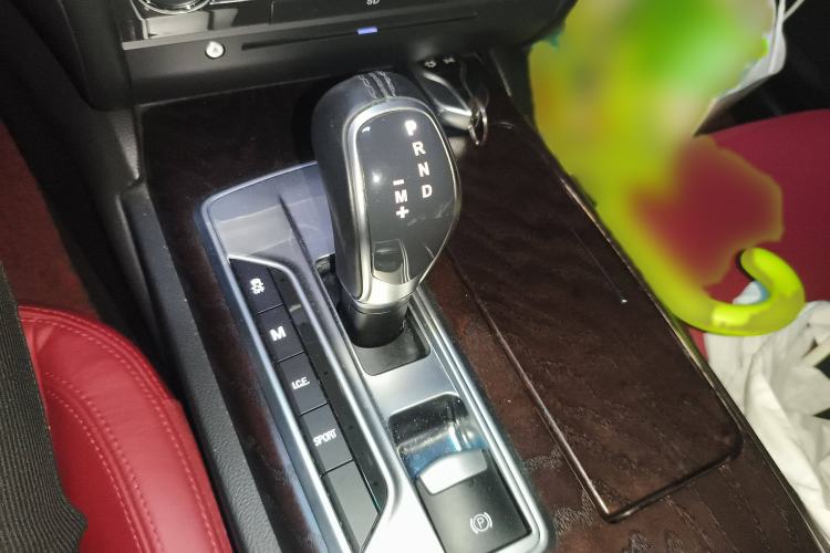Used Maserati Ghibli 2014 3.0T Standard Edition Gear Lever