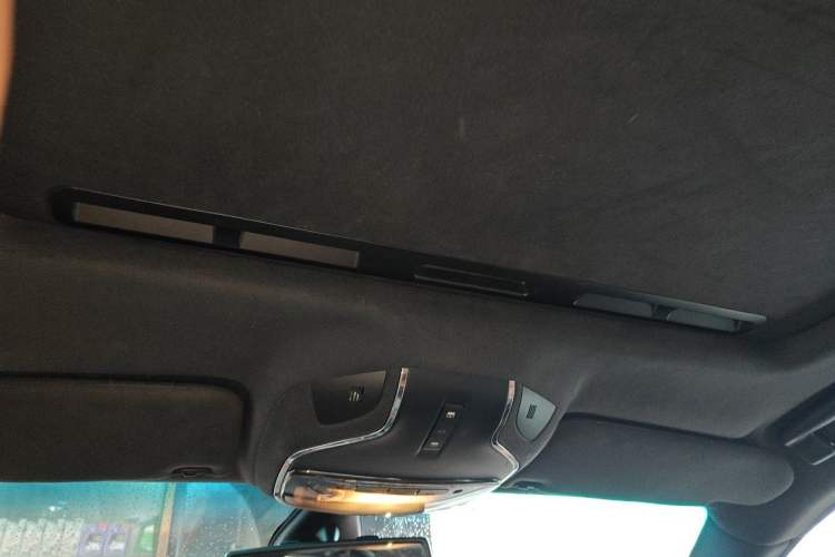 Used Maserati Ghibli 2014 3.0T Standard Edition Headliner