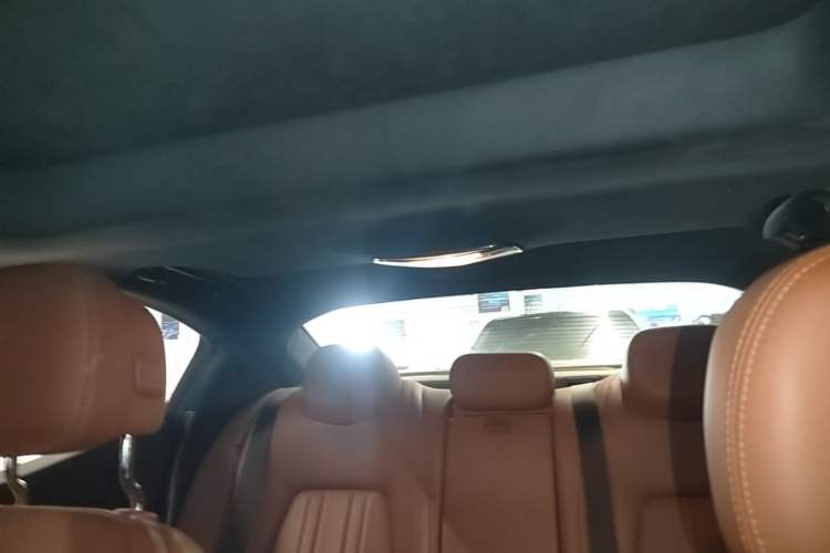 Used Maserati Ghibli 2014 3.0T Standard Edition Headliner
