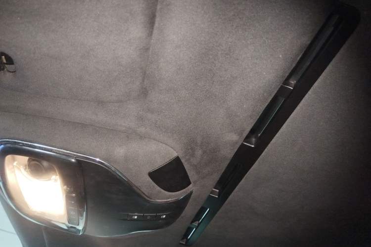Used Maserati Ghibli 2014 3.0T Standard Edition Headliner
