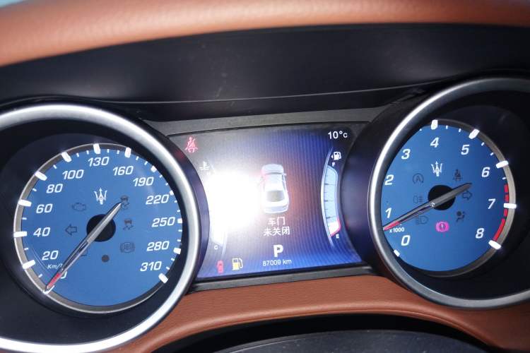Used Maserati Ghibli 2014 3.0T Standard Edition Instrument Cluster
