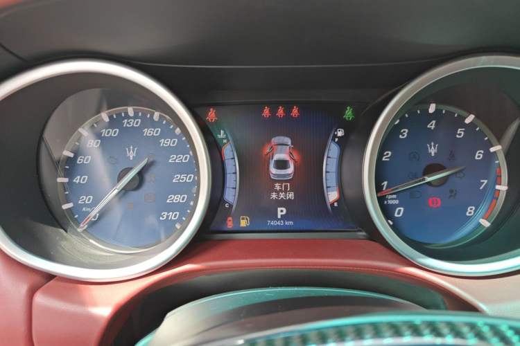 Used Maserati Ghibli 2014 3.0T Standard Edition Instrument Cluster