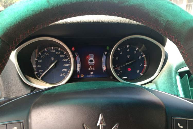 Used Maserati Ghibli 2014 3.0T Standard Edition Instrument Cluster