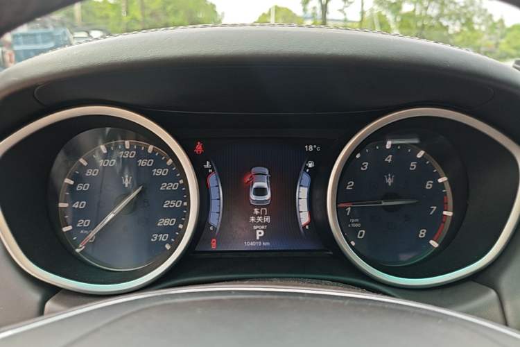 Used Maserati Ghibli 2014 3.0T Standard Edition Instrument Cluster