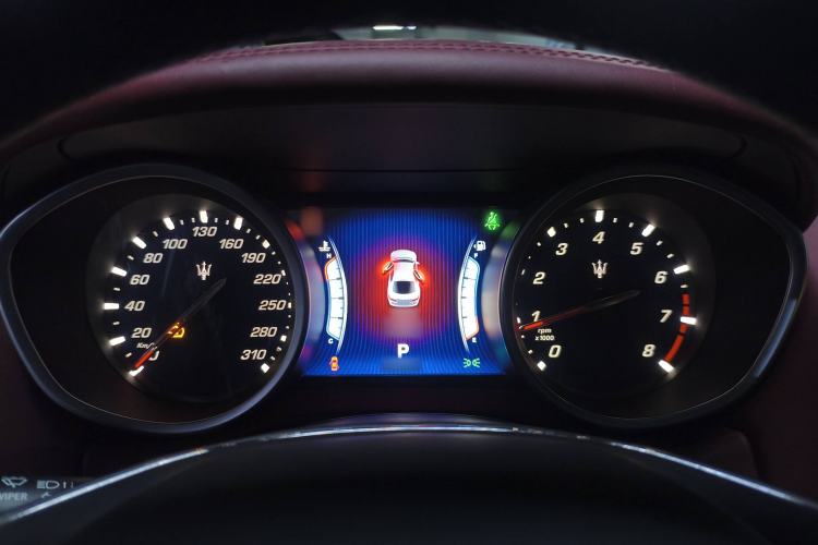 Used Maserati Ghibli 2014 3.0T Standard Edition Instrument Cluster