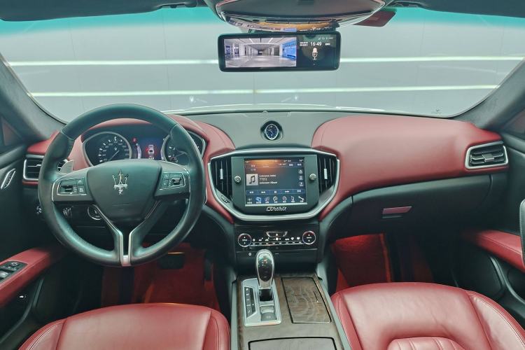 Used Maserati Ghibli 2014 3.0T S Q4 Interior 1