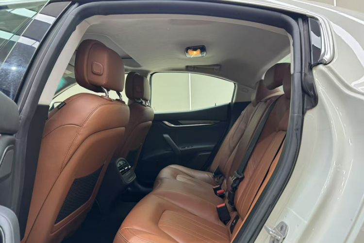 Used Maserati Ghibli 2014 3.0T Standard Edition Interior 2