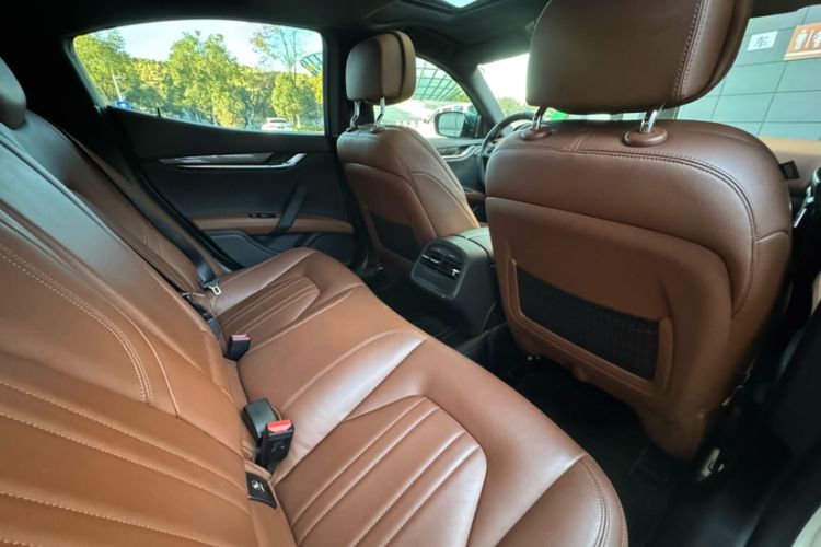 Used Maserati Ghibli 2014 3.0T Standard Edition Interior 2