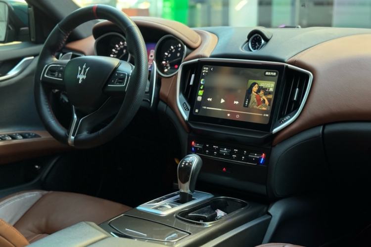 Used Maserati Ghibli 2014 3.0T Standard Edition Interior 3