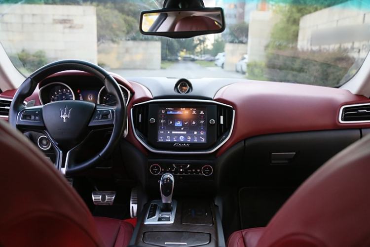Used Maserati Ghibli 2014 3.0T Standard Edition Interior 4