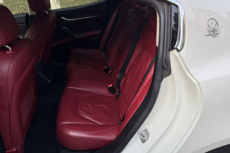 Used Maserati Ghibli 2014 3.0T Standard Edition Interior 4