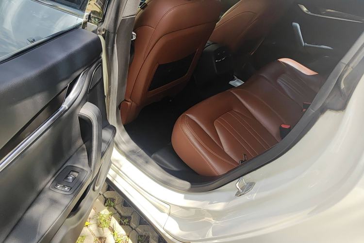 Used Maserati Ghibli 2014 3.0T Standard Edition Interior 4