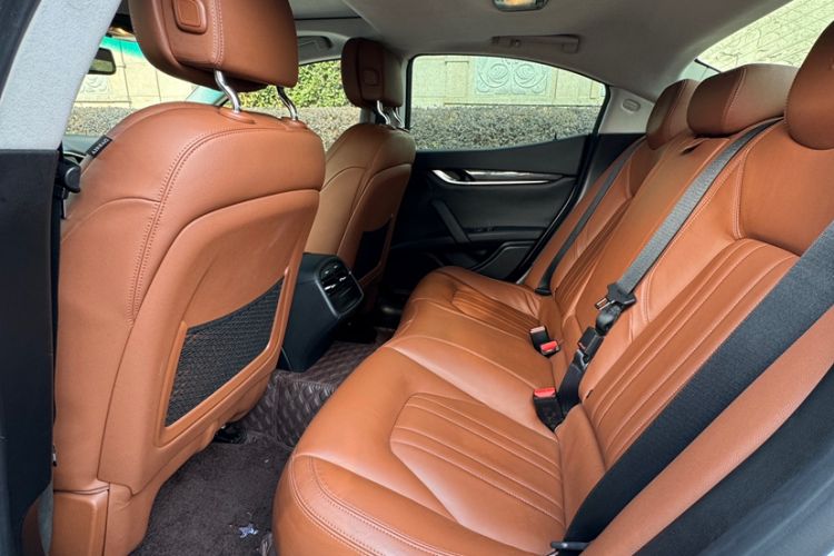 Used Maserati Ghibli 2014 3.0T Standard Edition Interior 5