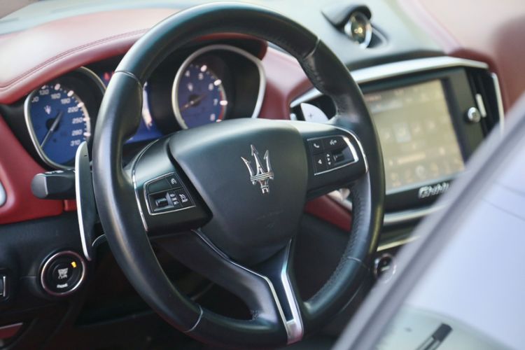 Used Maserati Ghibli 2014 3.0T Standard Edition Interior 5