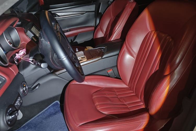 Used Maserati Ghibli 2014 3.0T Standard Edition Left Front Seat