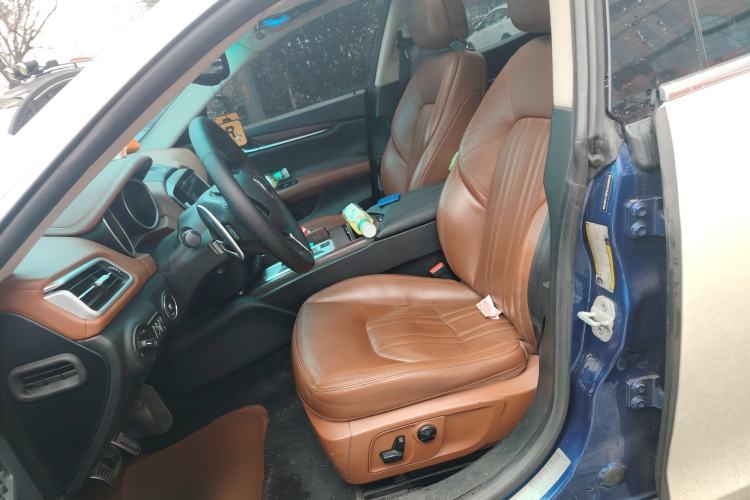 Used Maserati Ghibli 2014 3.0T S Q4 Left Front Seat