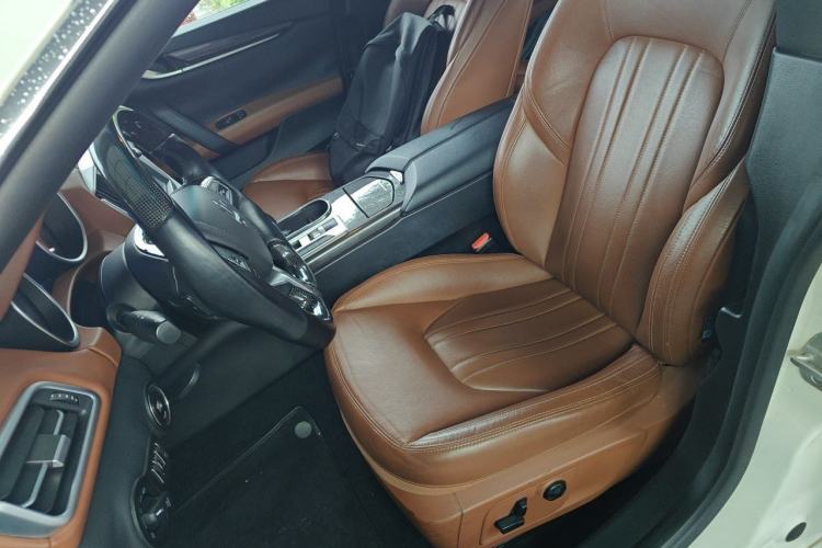 Used Maserati Ghibli 2014 3.0T Standard Edition Left Front Seat