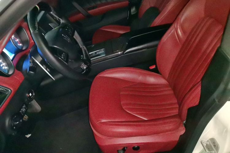 Used Maserati Ghibli 2014 3.0T S Q4 Left Front Seat