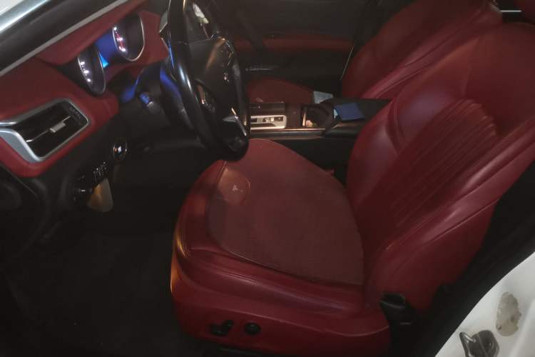 Used Maserati Ghibli 2014 3.0T Standard Edition Left Front Seat