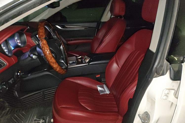 Used Maserati Ghibli 2014 3.0T Standard Edition Left Front Seat