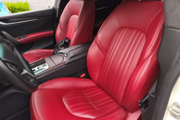 Used Maserati Ghibli 2014 3.0T Standard Edition Left Front Seat
