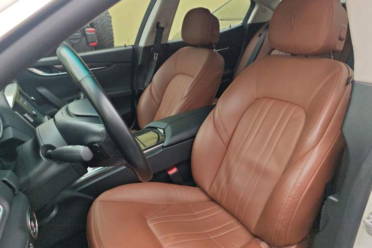 Used Maserati Ghibli 2014 3.0T Standard Edition Left Front Seat