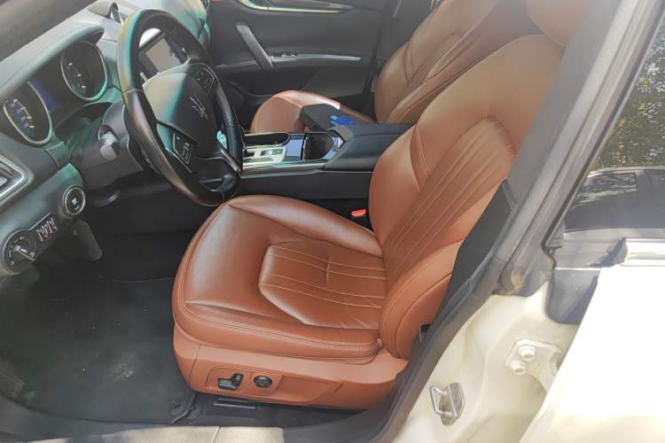 Used Maserati Ghibli 2014 3.0T Standard Edition Left Front Seat