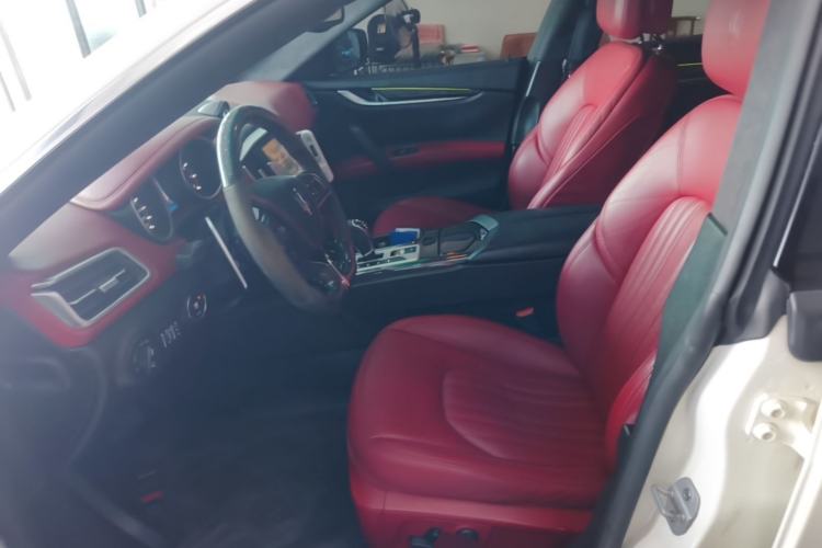 Used Maserati Ghibli 2014 3.0T Standard Edition Left Front Seat