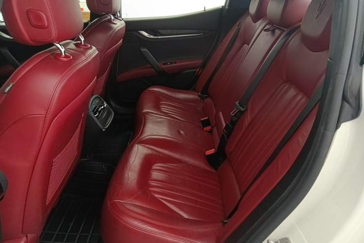 Used Maserati Ghibli 2014 3.0T Standard Edition Left Rear Seat