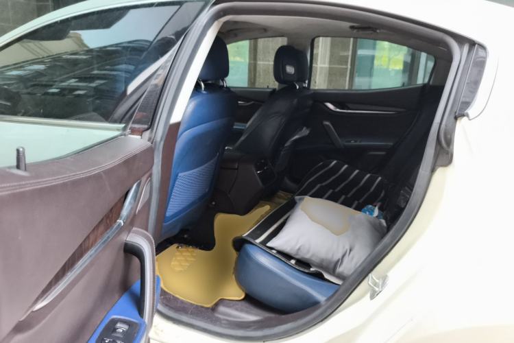 Used Maserati Ghibli 2014 3.0T Standard Edition Left Rear Seat