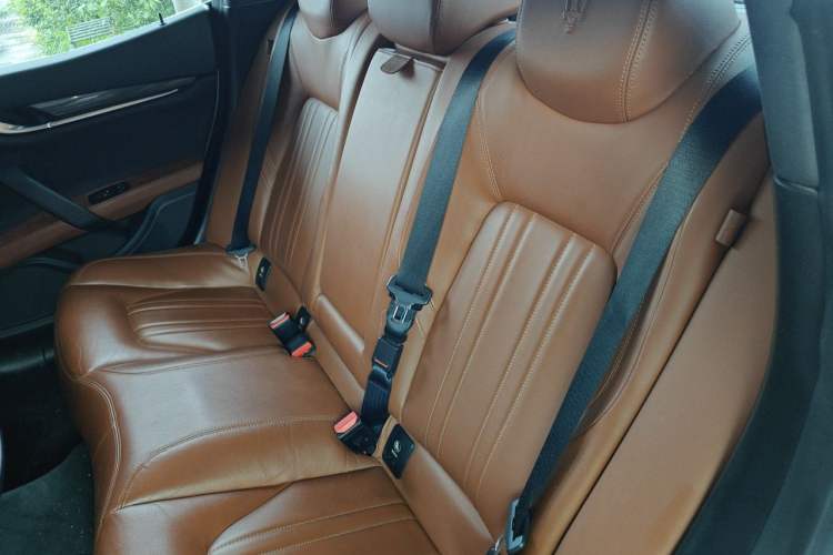 Used Maserati Ghibli 2014 3.0T Standard Edition Left Rear Seat