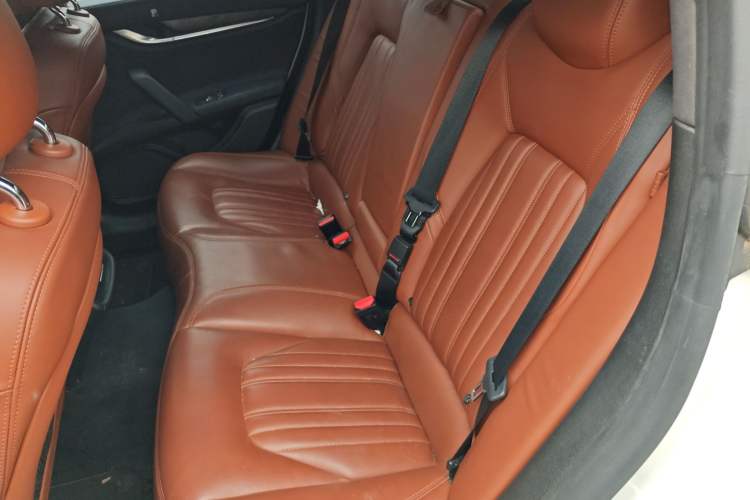 Used Maserati Ghibli 2014 3.0T Standard Edition Left Rear Seat