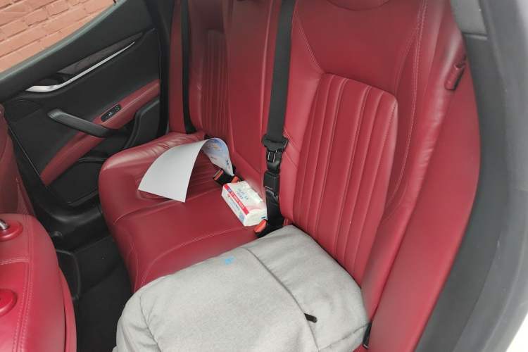 Used Maserati Ghibli 2014 3.0T Standard Edition Left Rear Seat