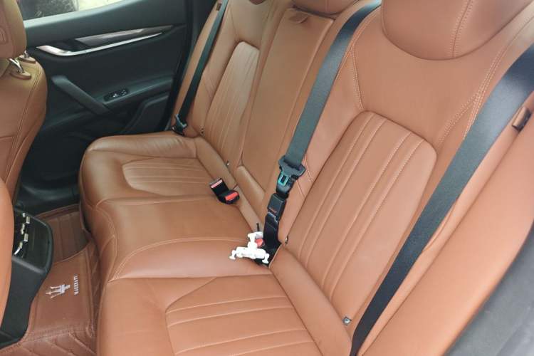 Used Maserati Ghibli 2014 3.0T Standard Edition Left Rear Seat